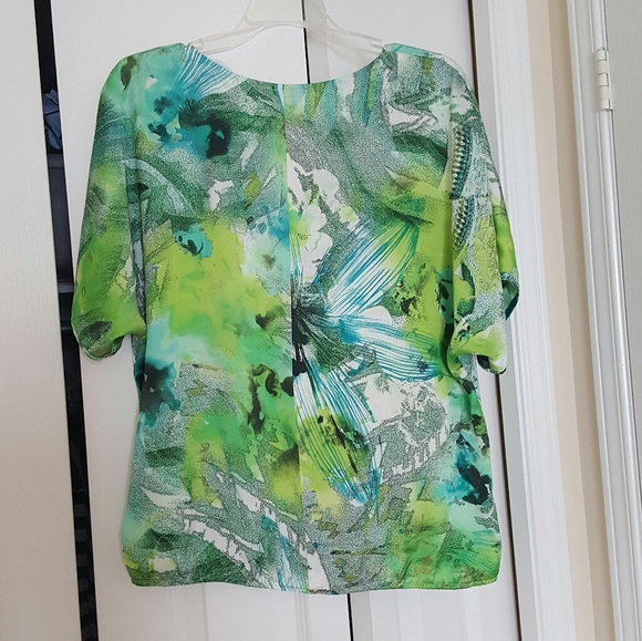 Silky Top from Laura - Picture 3 of 8